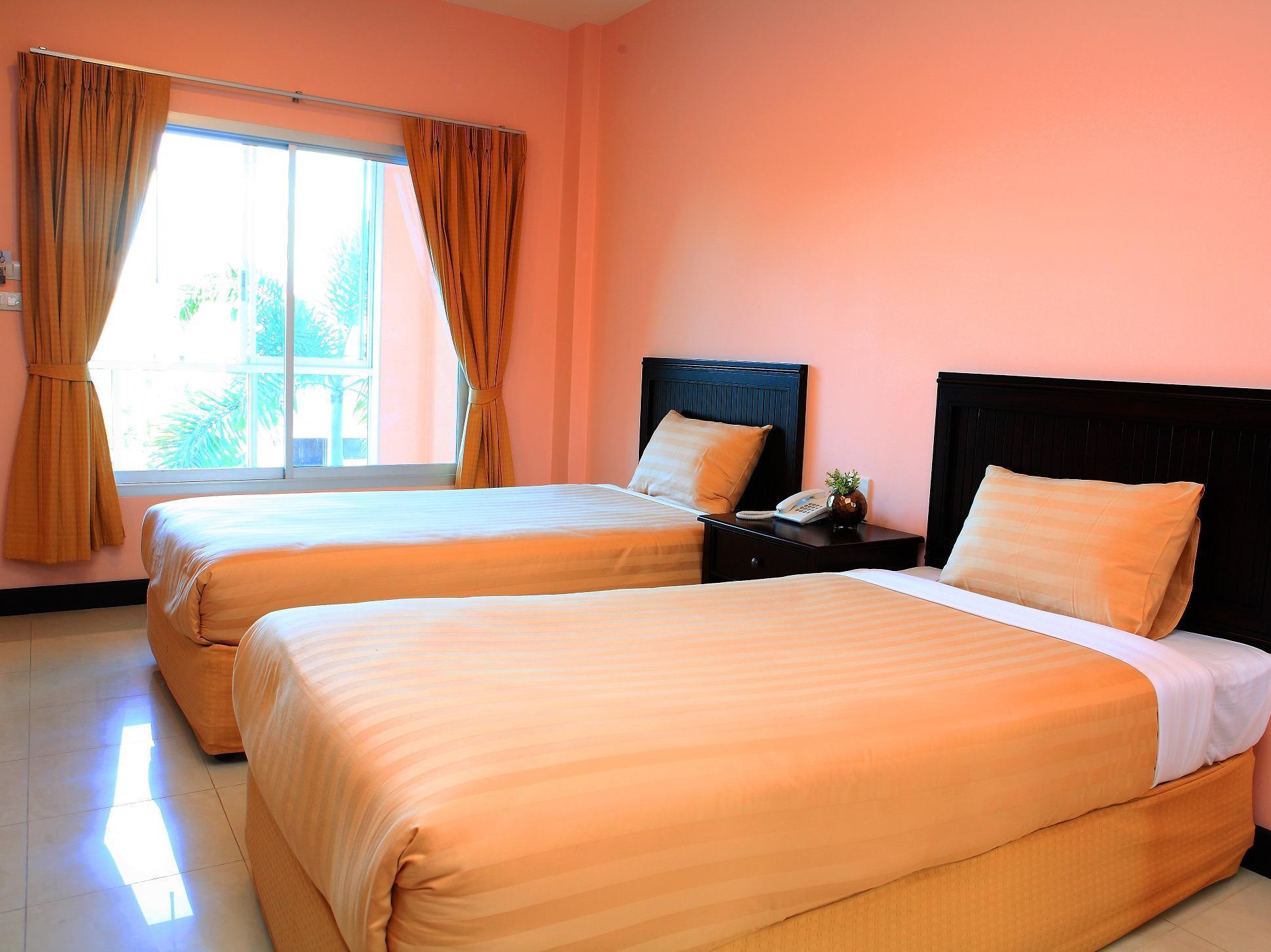 The Victory Hotel Ban Muang Daeng Buitenkant foto